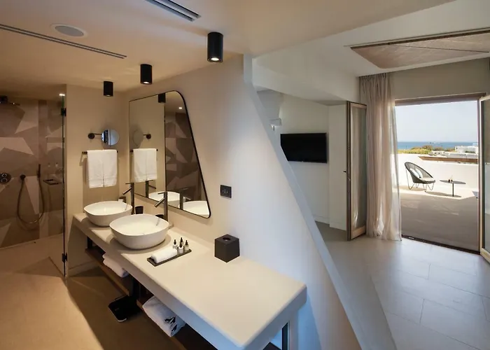 Aegon Mykonos, Autograph Collection 5* Kalo Livadi